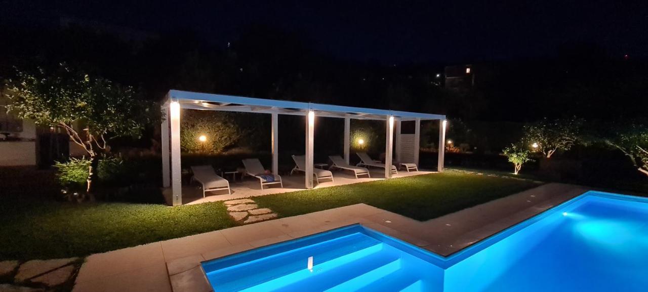 Villa Zufro 비보발렌티아 외부 사진