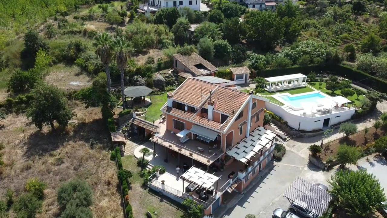 Villa Zufro 비보발렌티아 외부 사진